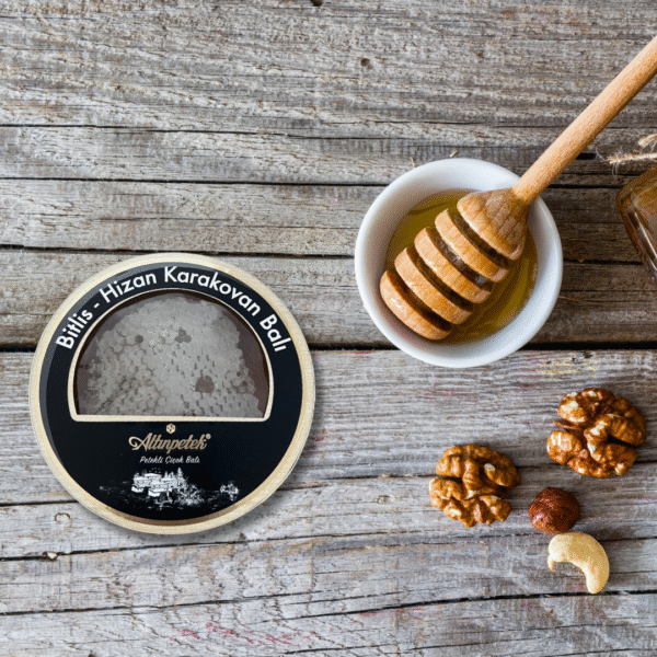 Raw Comb Honey with Wooden Storage Box (500 gr)