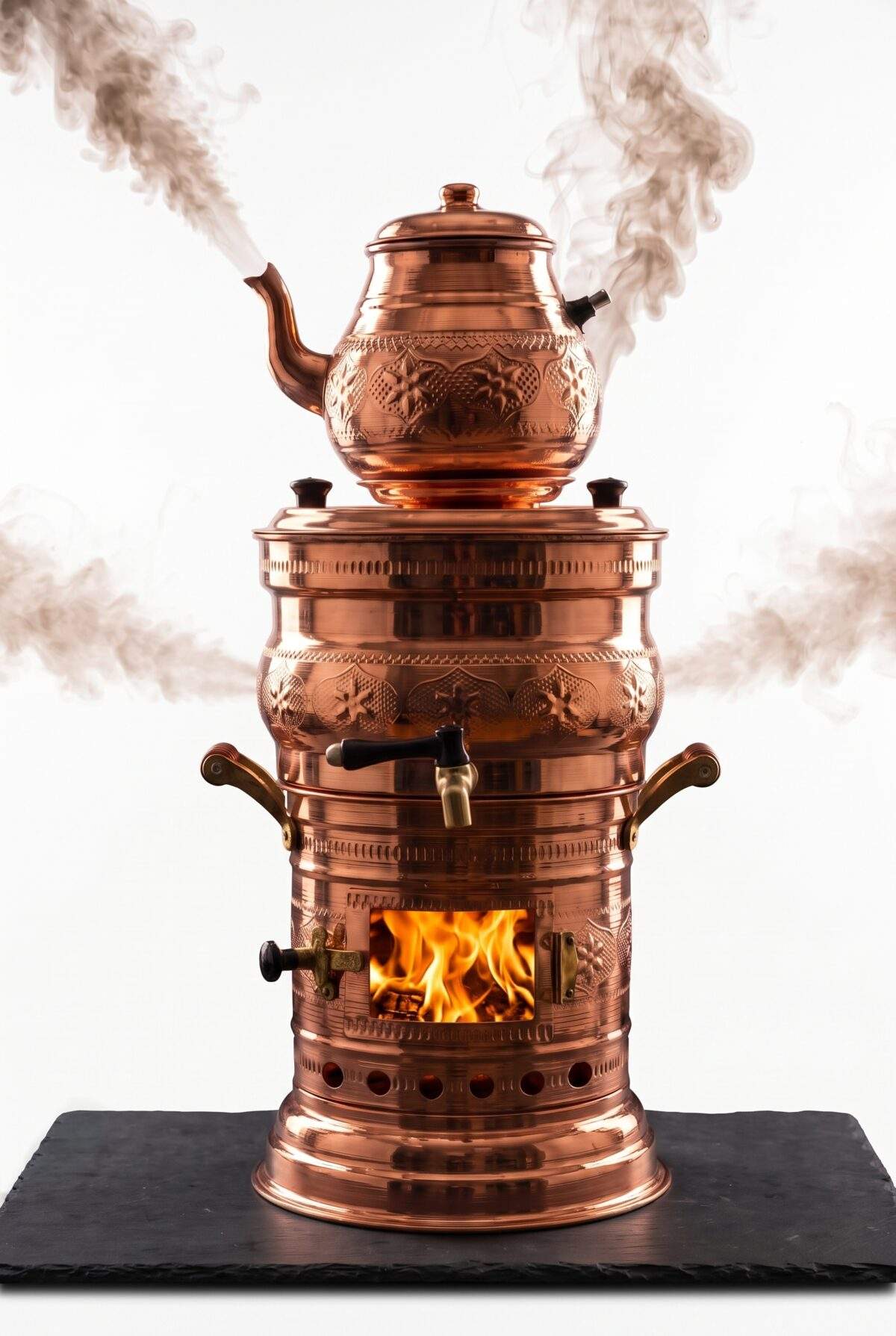 Odunlu Kömürlü Bakır Semaver Yanarken - Wood Fired Copper Samovar